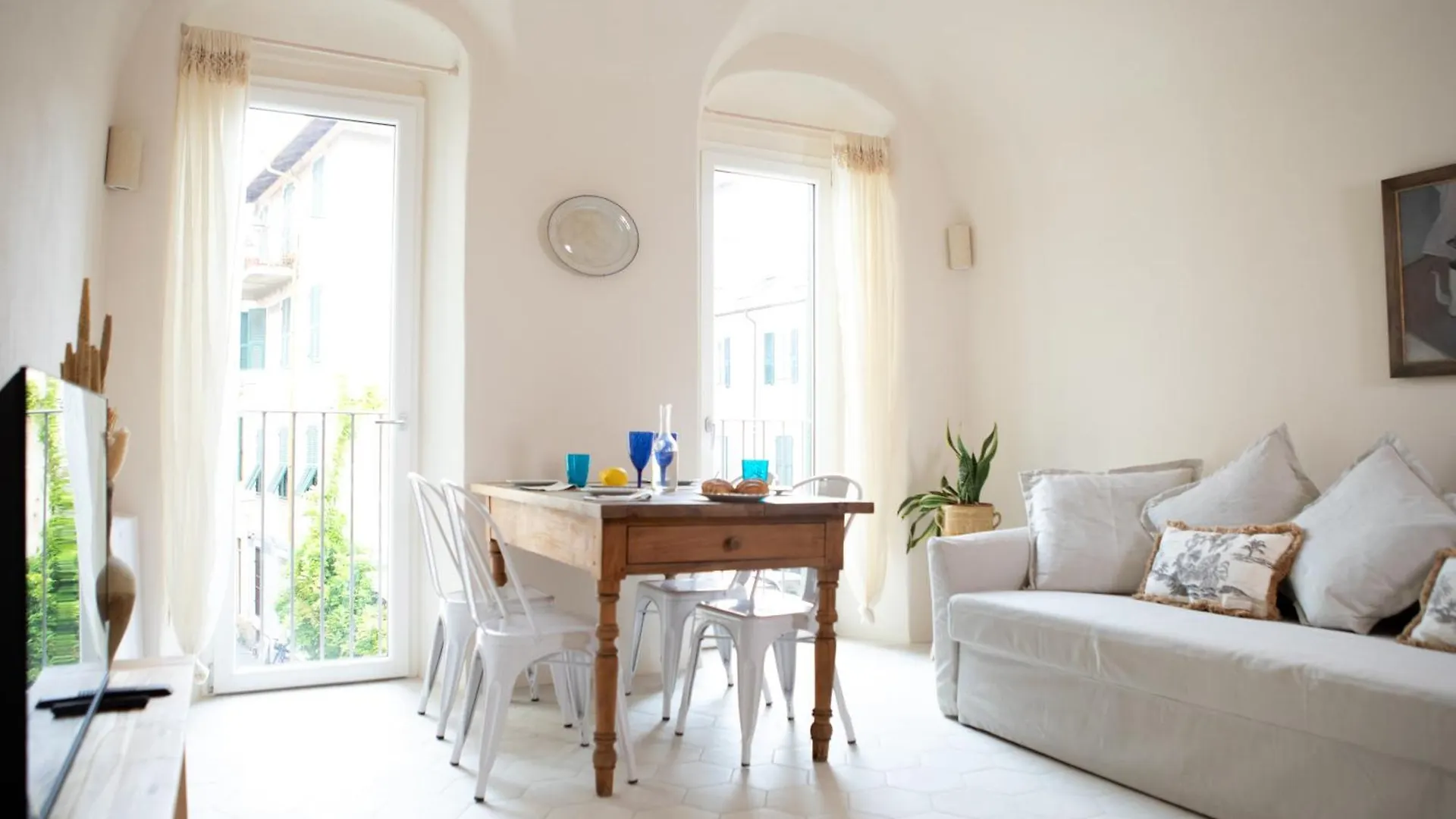 Mediterranean Suites Diano Diano Marina 0*,